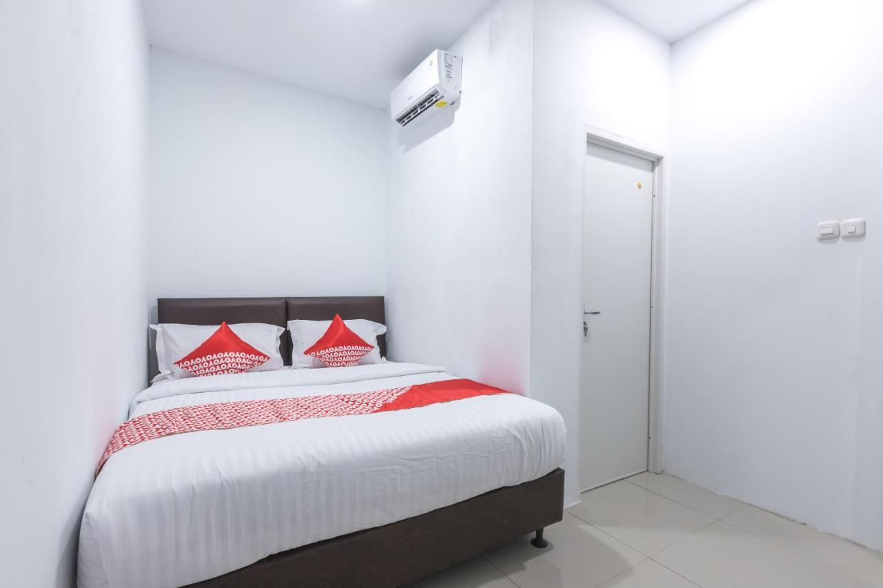 OYO 907 Wisma Cakung Jakarta Exterior foto