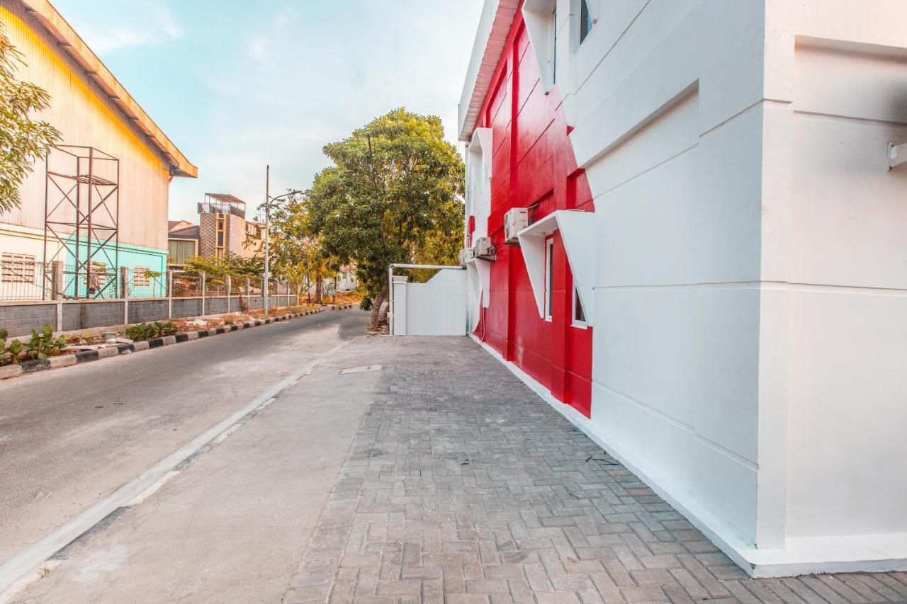 OYO 907 Wisma Cakung Jakarta Exterior foto